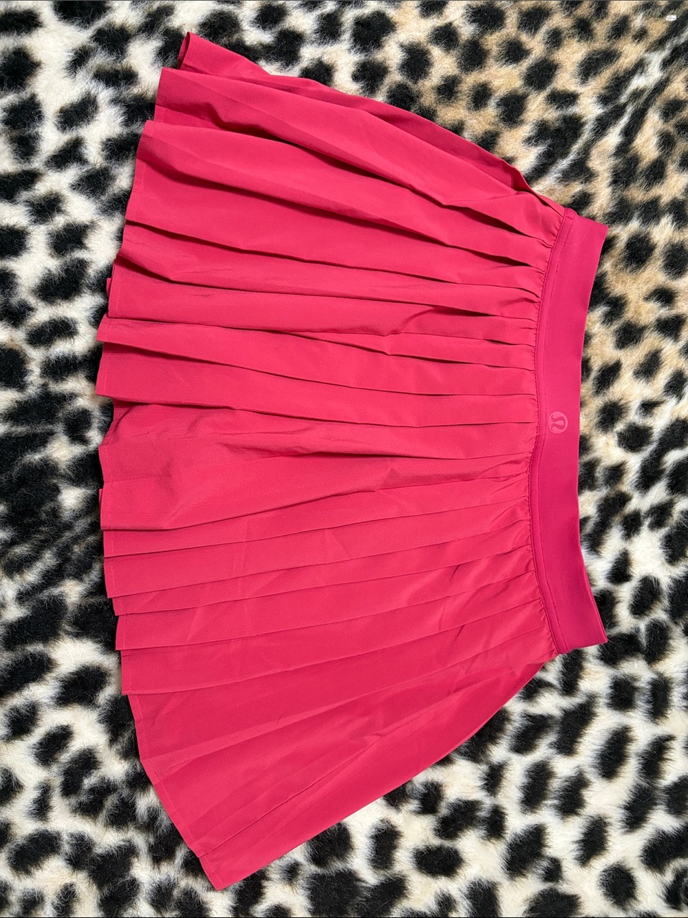 lululemon athletica Hot Pink Pleated Skater Skirt - Picture 2 of 6
